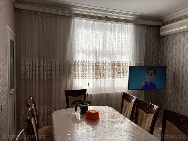 4 otaqlı Mənzil 117 m² Xalqlar Dostluğu m. Satılır
