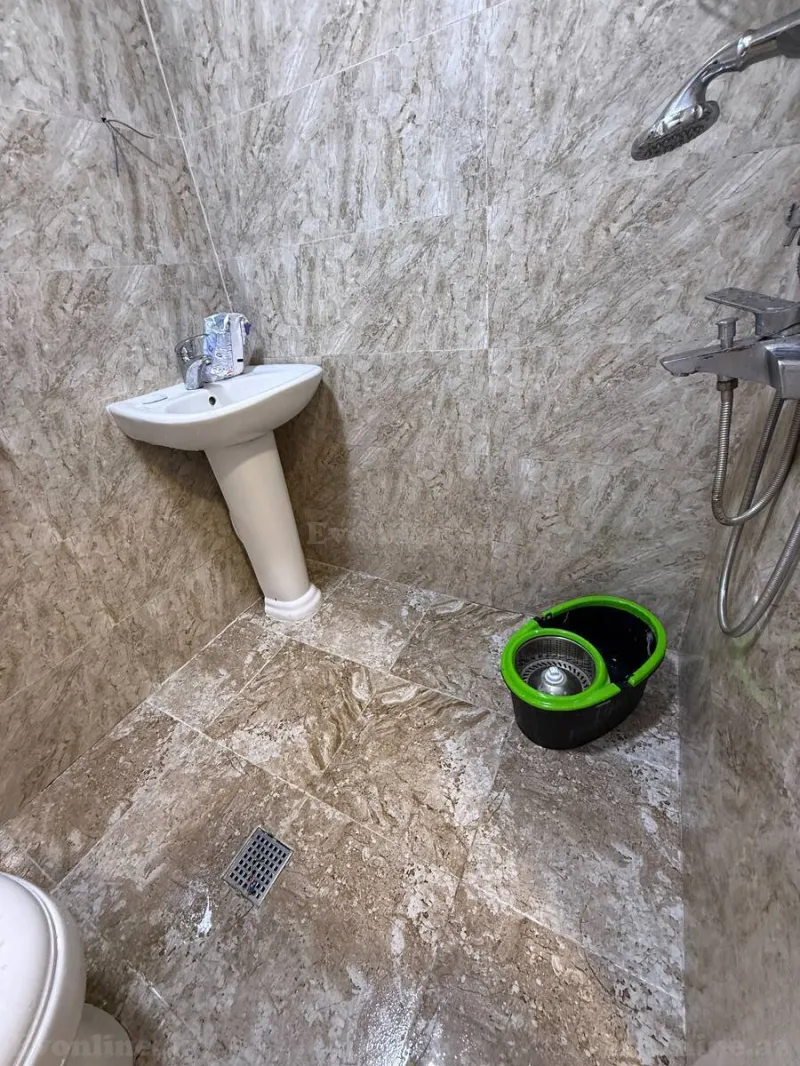 Satılır 2 otaqlı Mənzil Köhnə tikili 55 m² Elmlər Akademiyası m. - şəkil 14