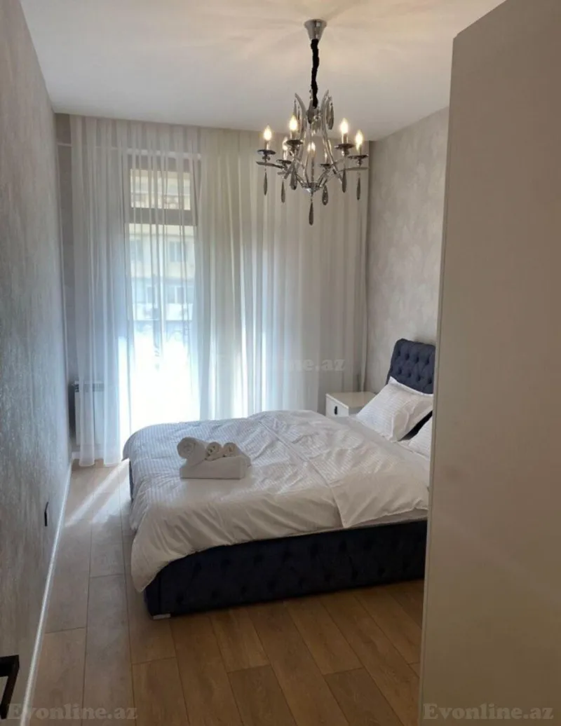 Kirayə verilir 2 otaqlı Mənzil Yeni tikili 70 m² Gənclik m. - şəkil 2