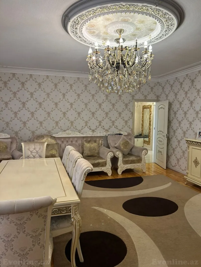 5 otaqlı Mənzil 110 m² Bakıxanov Satılır