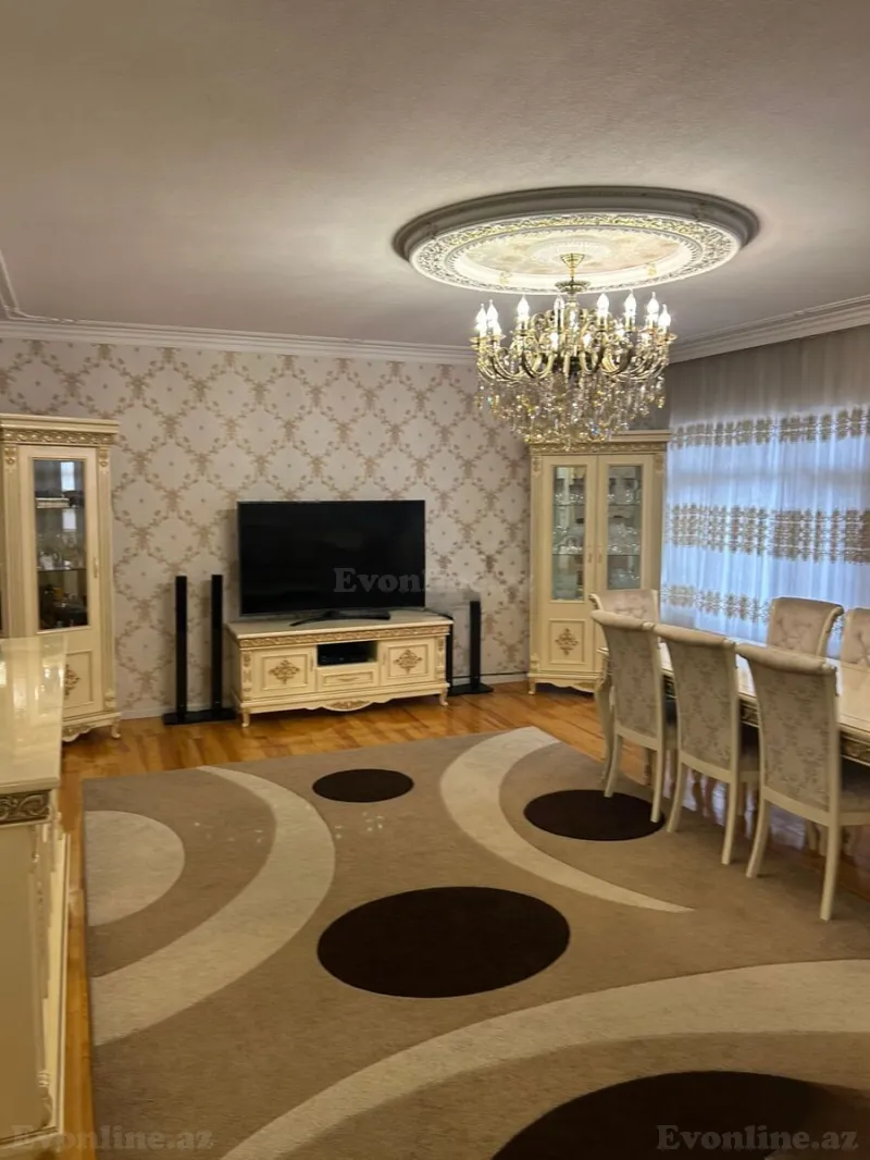 Satılır 5 otaqlı Mənzil Köhnə tikili 110 m² Bakıxanov - şəkil 3
