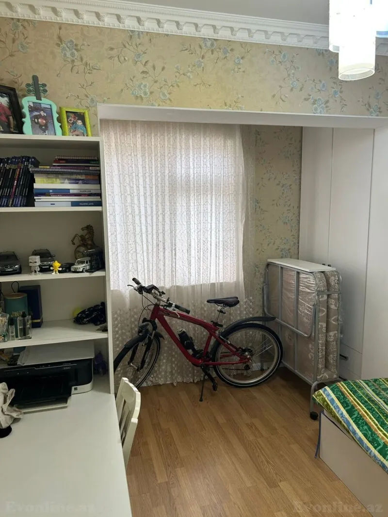 Satılır 5 otaqlı Mənzil Köhnə tikili 110 m² Bakıxanov - şəkil 11