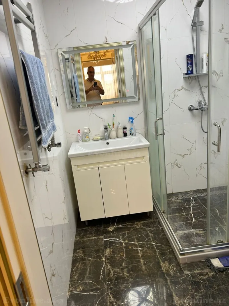 Satılır 5 otaqlı Mənzil Köhnə tikili 110 m² Bakıxanov - şəkil 16