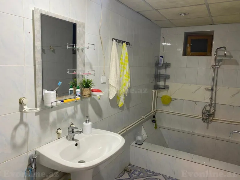 Kirayə verilir 5 otaqlı Mənzil Köhnə tikili 140 m² Nəsimi r. - şəkil 7