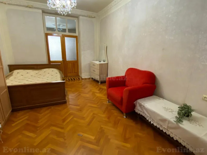 Kirayə verilir 5 otaqlı Mənzil Köhnə tikili 140 m² Nəsimi r. - şəkil 8