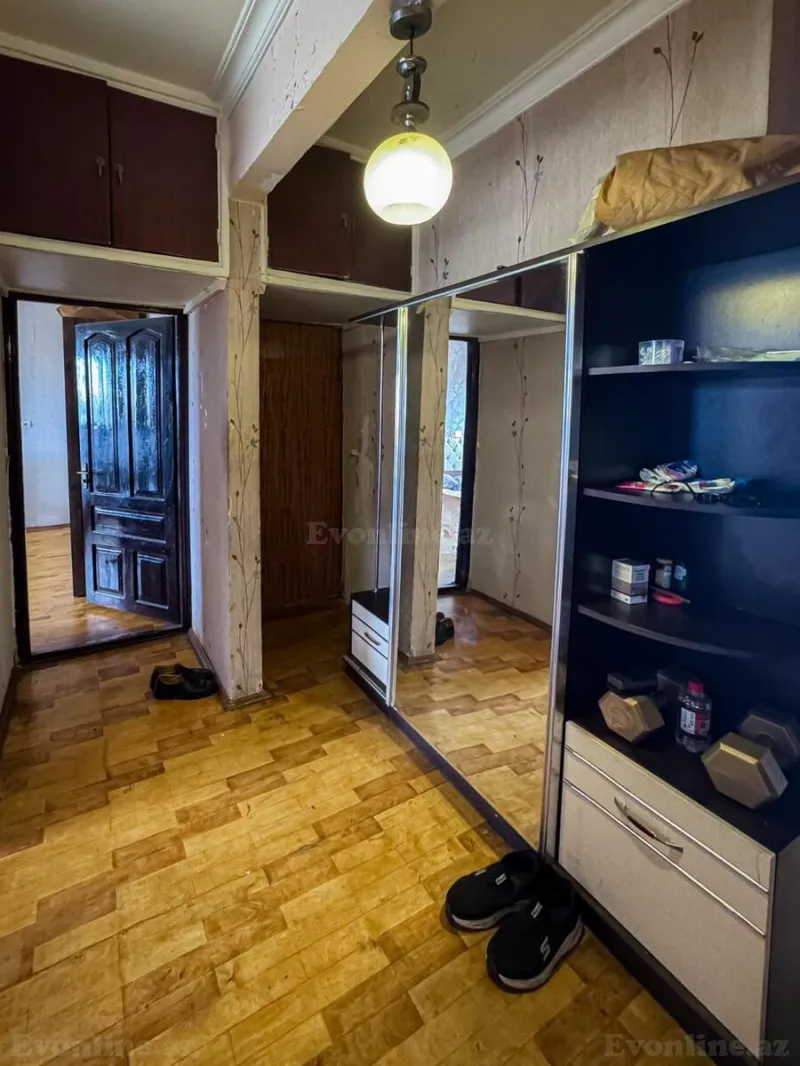Satılır 4 otaqlı Mənzil Köhnə tikili 100 m² Əhmədli m. - şəkil 12