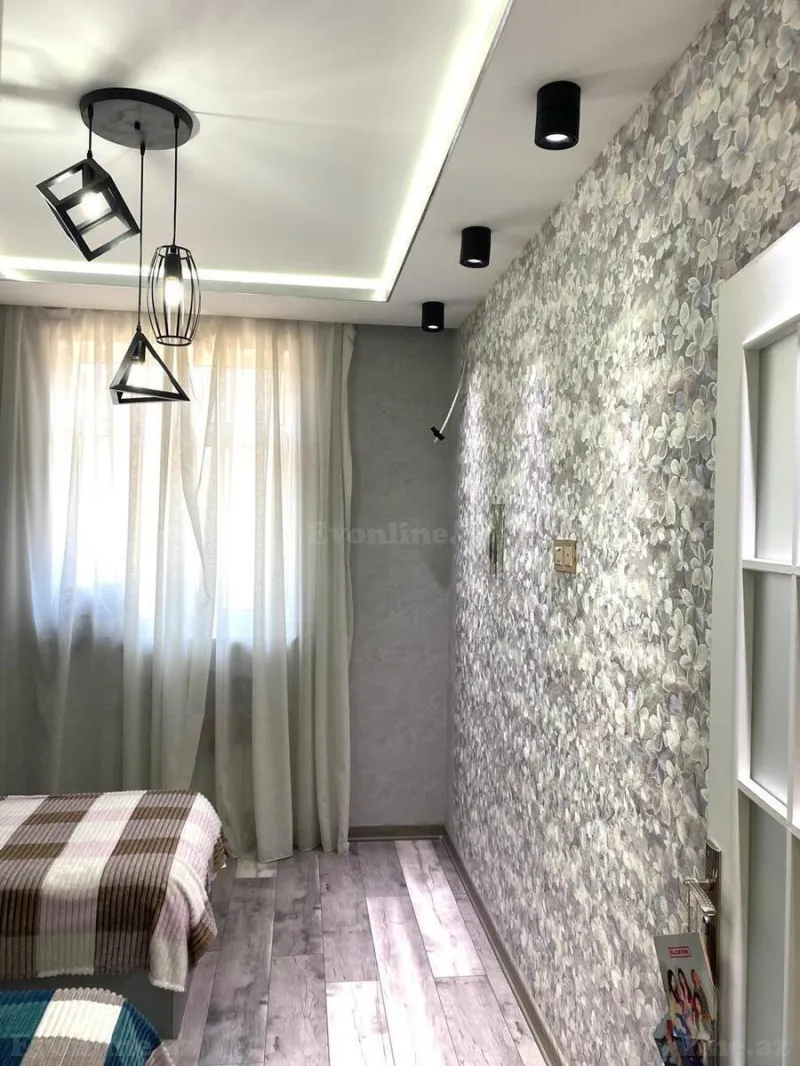 Satılır 3 otaqlı Mənzil Köhnə tikili 75 m² Koroğlu m. - şəkil 6