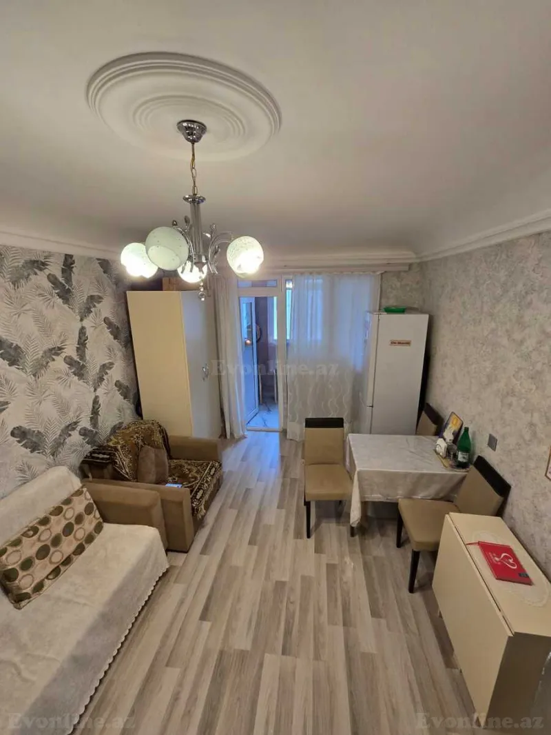 Satılır 2 otaqlı Mənzil Köhnə tikili 35 m² 8-ci kilometr - şəkil 2