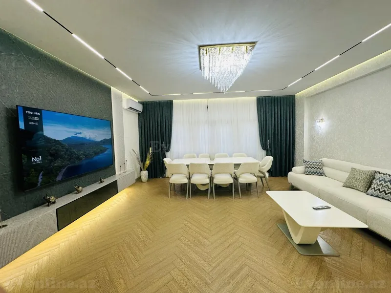 4 otaqlı Mənzil 178 m² 28 May m. Satılır