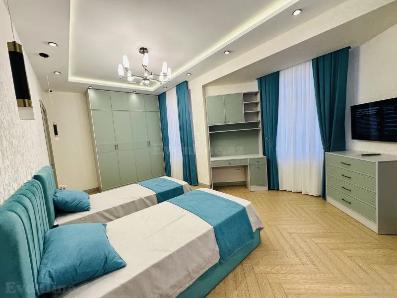 Satılır 4 otaqlı Mənzil Yeni tikili 178 m² 28 May m. - şəkil 6