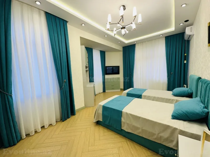 Satılır 4 otaqlı Mənzil Yeni tikili 178 m² 28 May m. - şəkil 8
