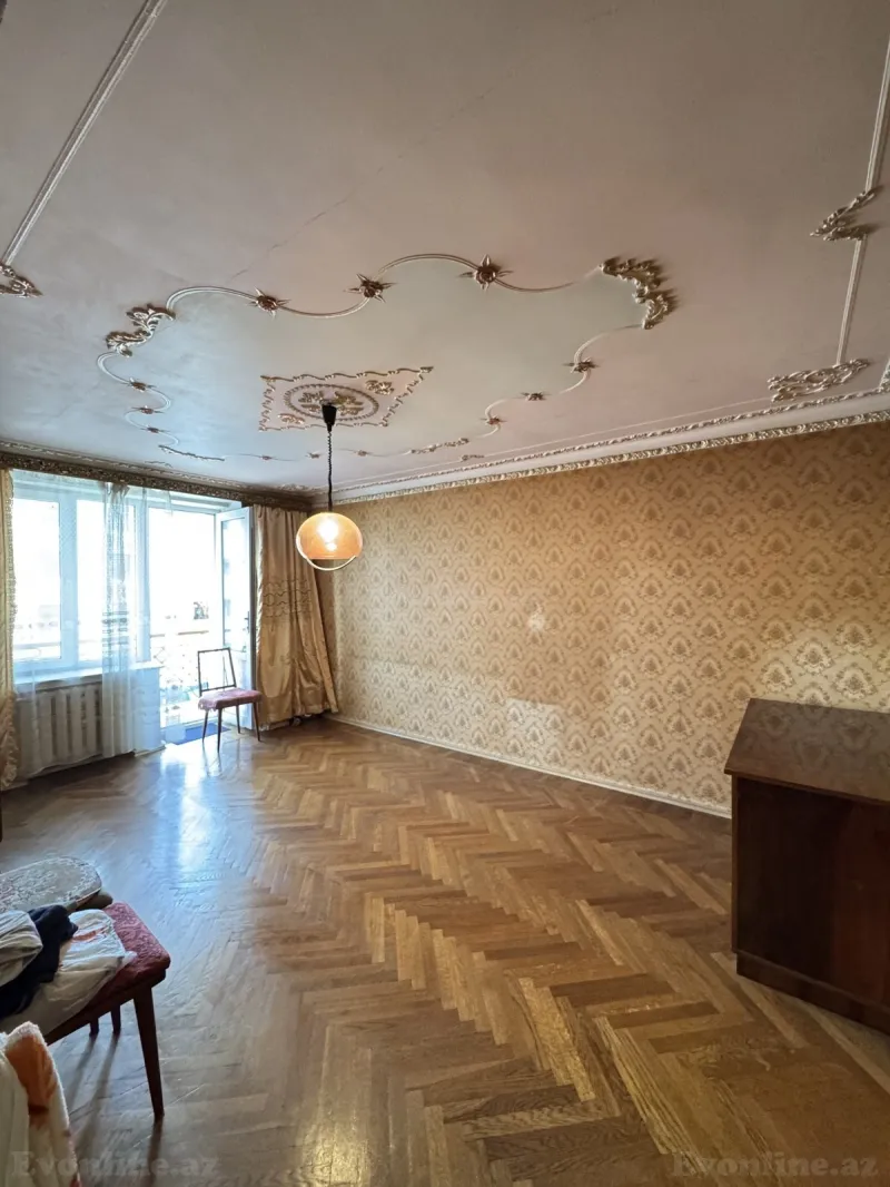 Satılır 3 otaqlı Mənzil Köhnə tikili 70 m² Xətai r. - şəkil 2