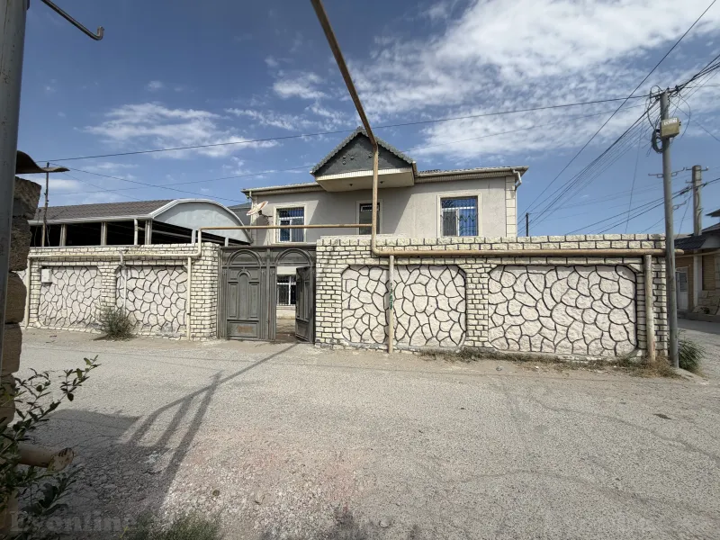 7 otaqlı Həyət evi 220 m² Masazır Satılır