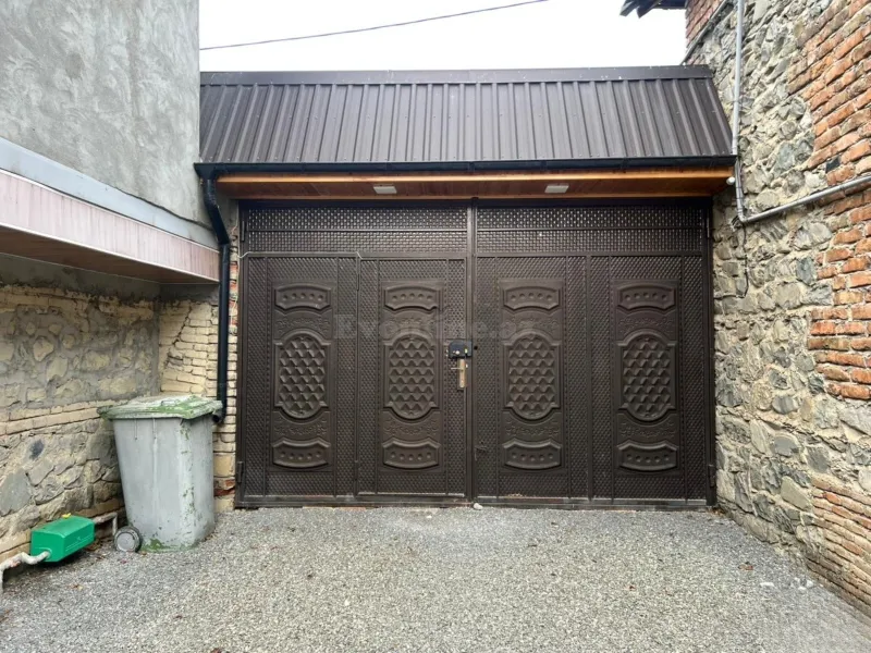 Satılır 5 otaqlı Həyət evi 110 m² Şəki - şəkil 2