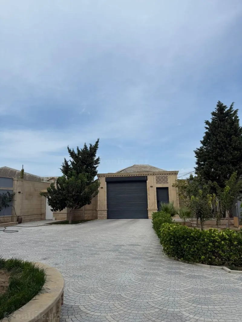 7 otaqlı Həyət evi 360 m² Şimal DRES Satılır