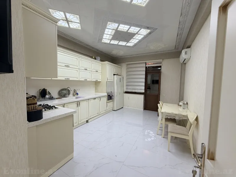 3 otaqlı Mənzil 131 m² Xırdalan Satılır