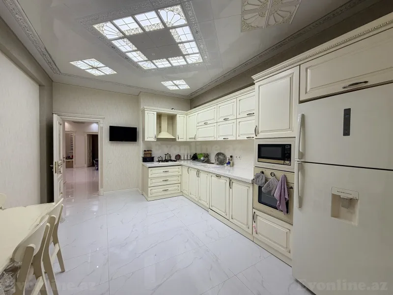 Satılır 3 otaqlı Mənzil Yeni tikili 131 m² Xırdalan - şəkil 2