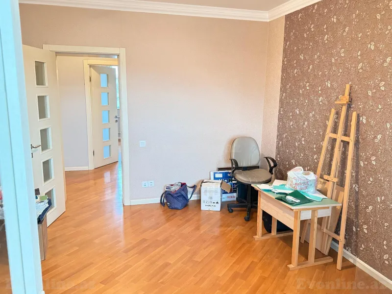 Satılır 3 otaqlı Mənzil Köhnə tikili 75 m² Koroğlu m. - şəkil 4