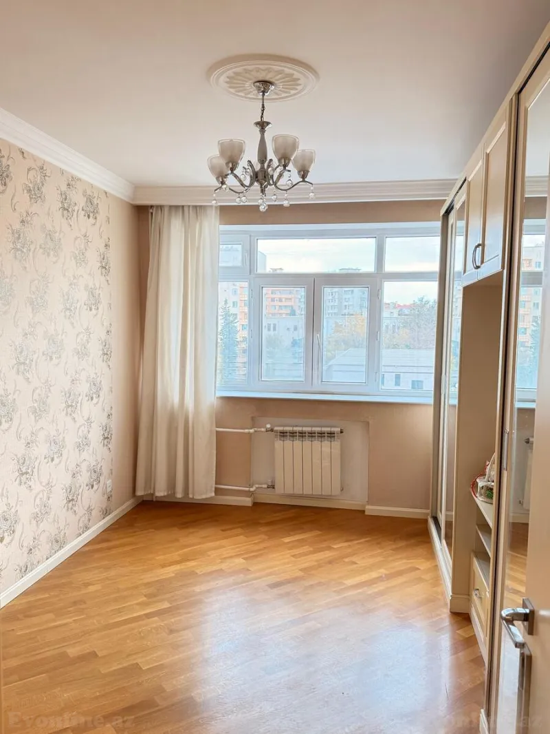 Satılır 3 otaqlı Mənzil Köhnə tikili 75 m² Koroğlu m. - şəkil 7