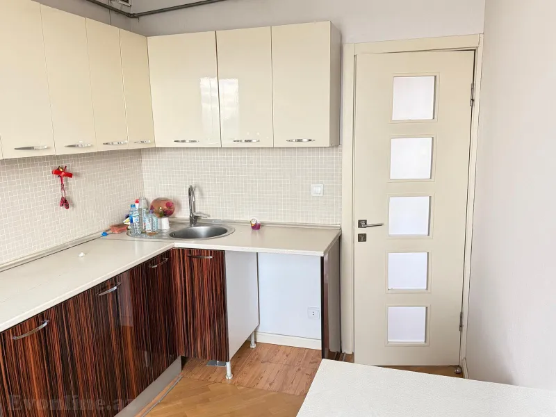 Satılır 3 otaqlı Mənzil Köhnə tikili 75 m² Koroğlu m. - şəkil 9