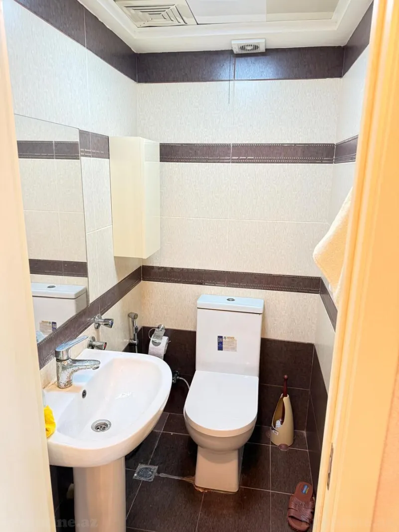 Satılır 3 otaqlı Mənzil Köhnə tikili 75 m² Koroğlu m. - şəkil 12