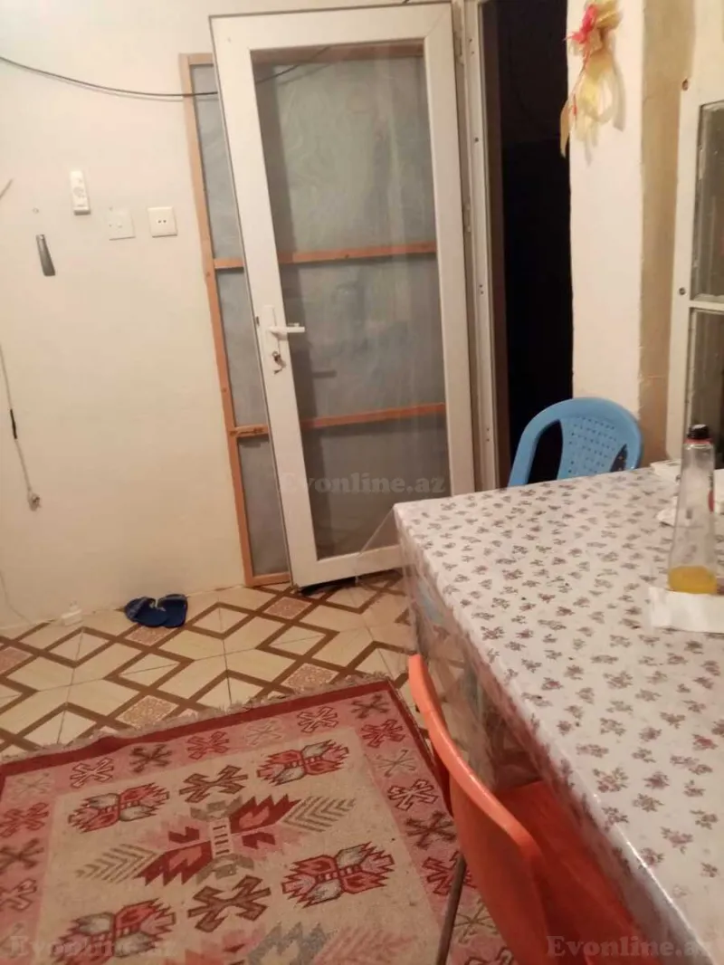 Kirayə verilir 1 otaqlı Mənzil Köhnə tikili 40 m² Nizami m. - şəkil 3