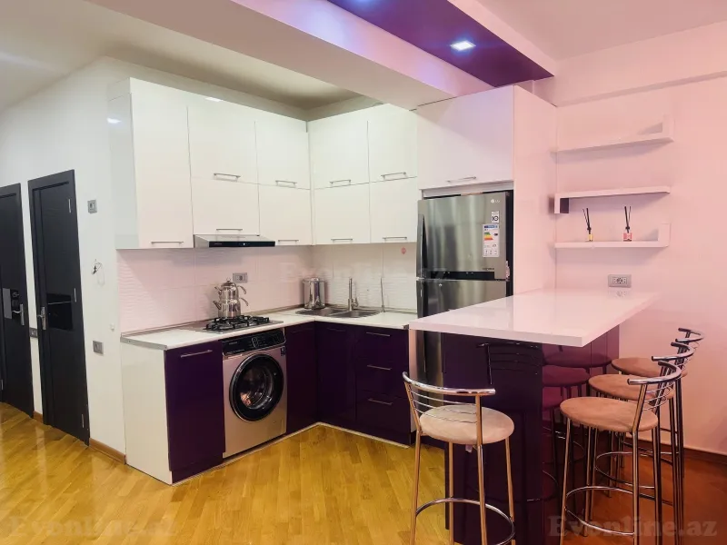 Kirayə verilir 2 otaqlı Mənzil Yeni tikili 80 m² Qara Qarayev m. - şəkil 2