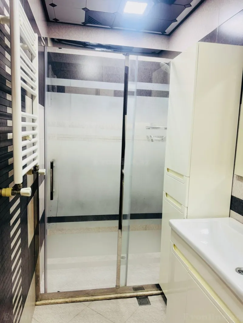 Kirayə verilir 2 otaqlı Mənzil Yeni tikili 80 m² Qara Qarayev m. - şəkil 7