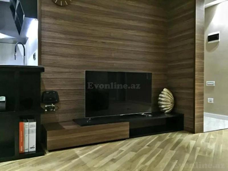 2 otaqlı Ofis 150 m² Bakmil m. Kirayə verilir