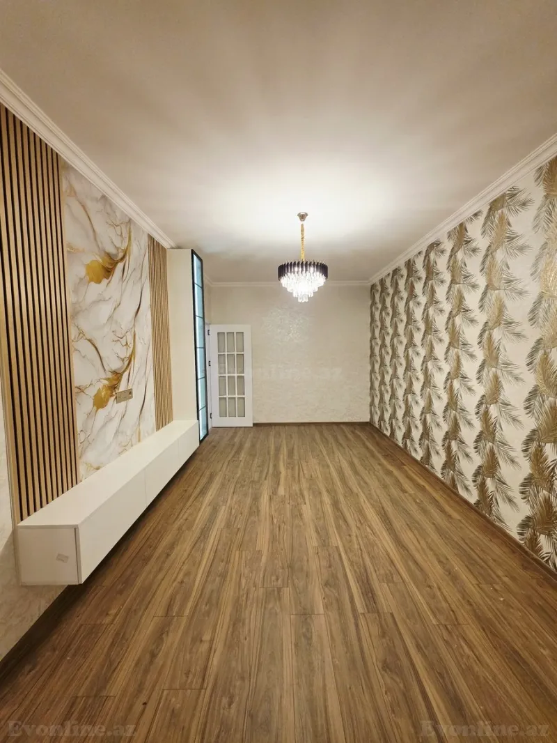 3 otaqlı Mənzil 98 m² 8-ci mikrorayon Satılır