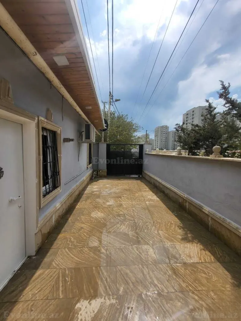 Satılır 2 otaqlı Həyət evi 65 m² Suraxanı r. - şəkil 2