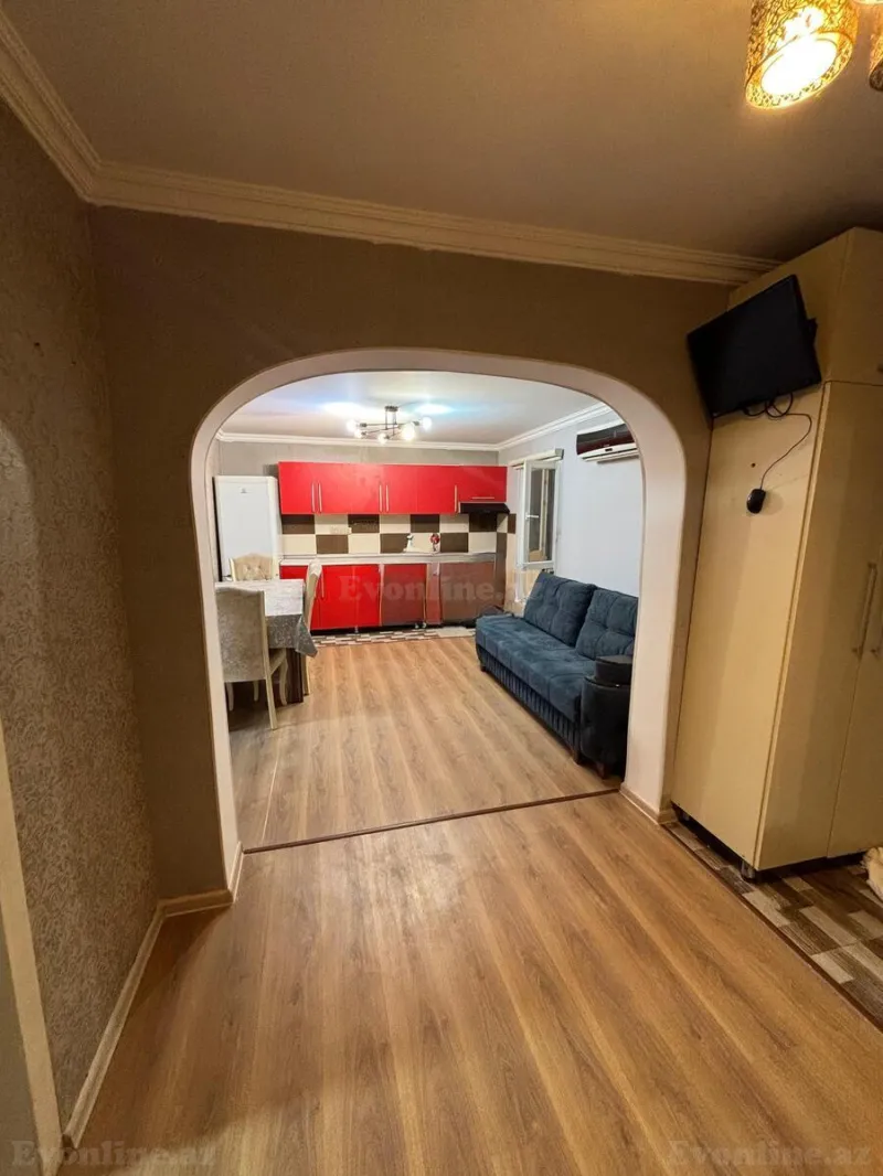 Satılır 2 otaqlı Həyət evi 65 m² Suraxanı r. - şəkil 5