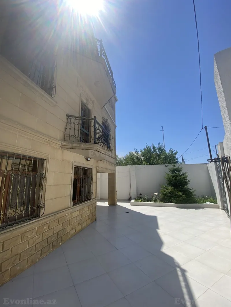 8 otaqlı Həyət evi 500 m² Biləcəri Satılır