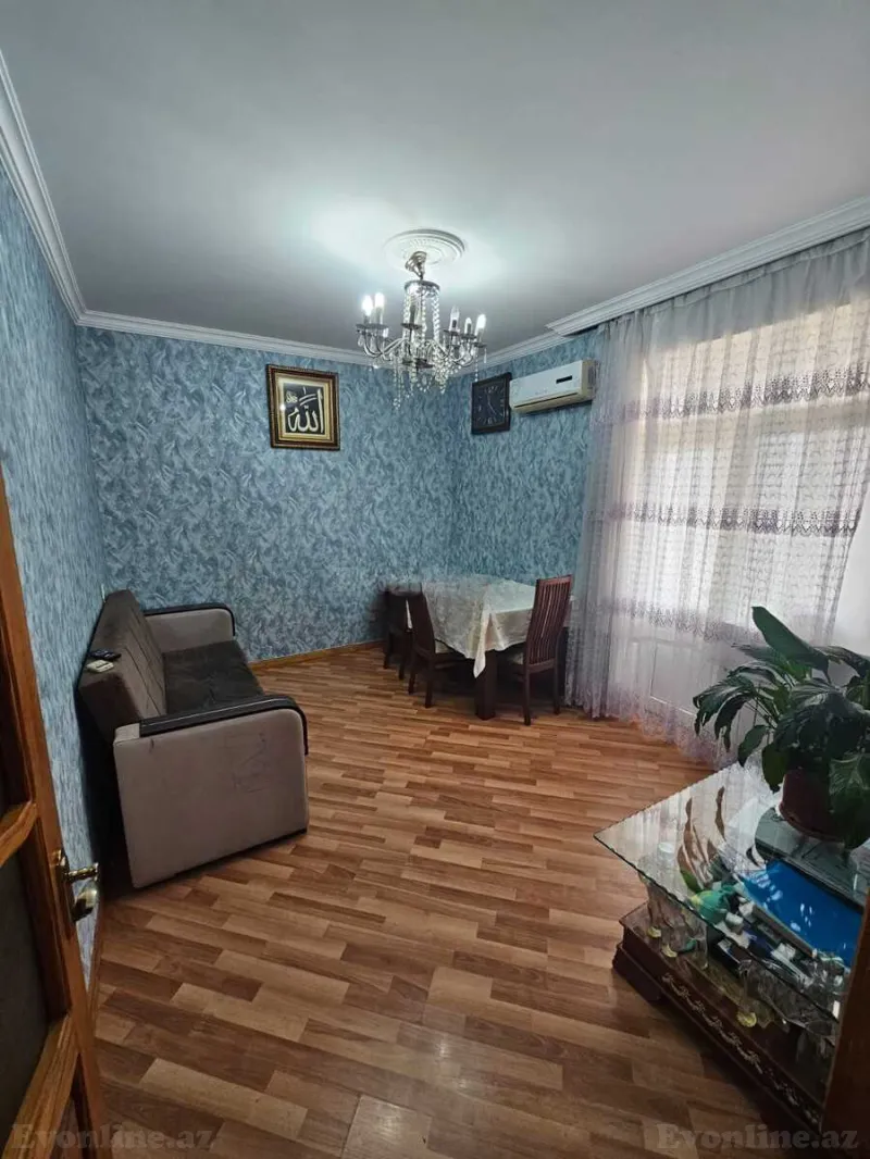 Satılır 2 otaqlı Mənzil Köhnə tikili 65 m² Əhmədli