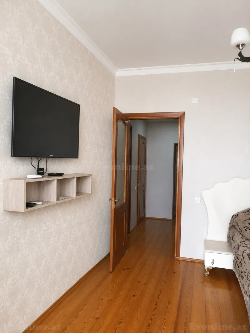 Satılır 2 otaqlı Mənzil Yeni tikili 60 m² 9-cu mikrorayon - şəkil 2