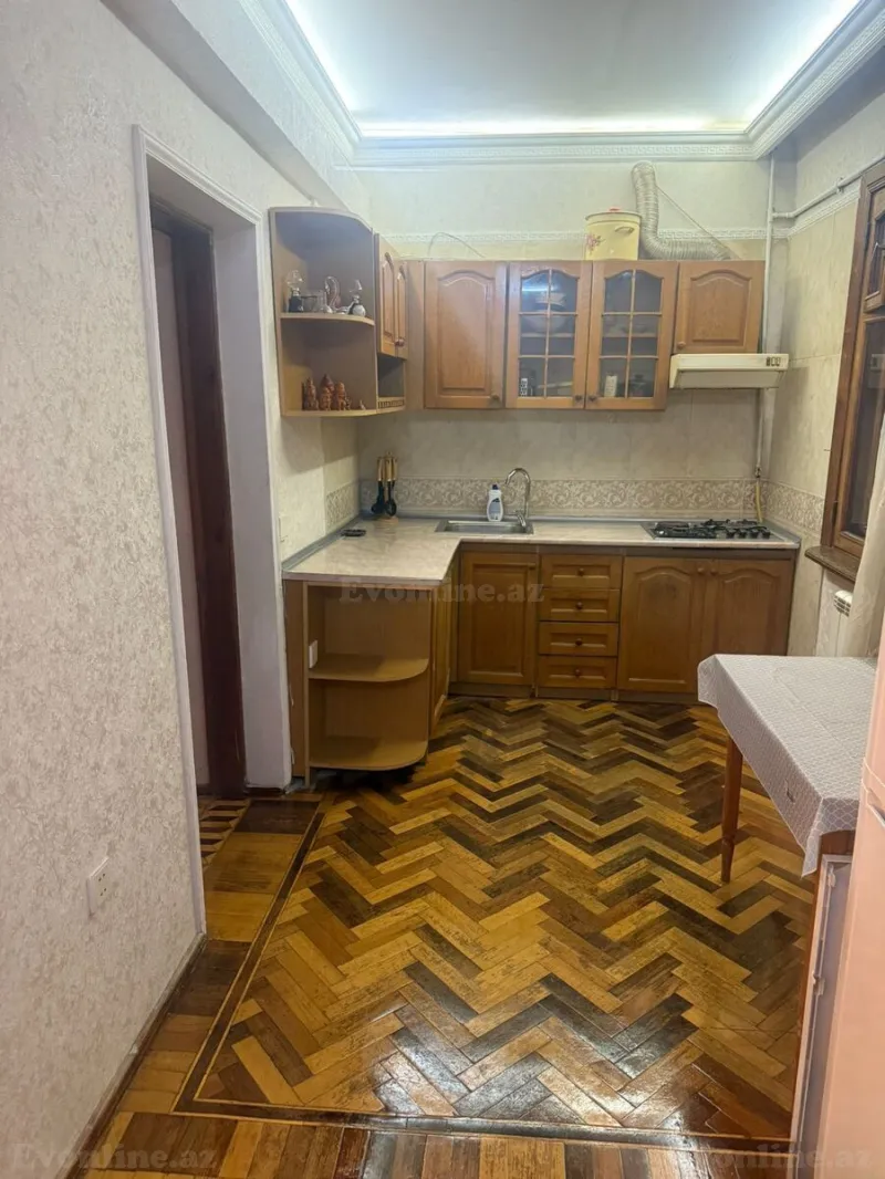 Kirayə verilir 3 otaqlı Mənzil Köhnə tikili 85 m² Nərimanov r. - şəkil 9