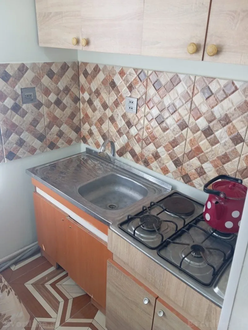 1 otaqlı Həyət evi 35 m² Səbail r. Kirayə verilir
