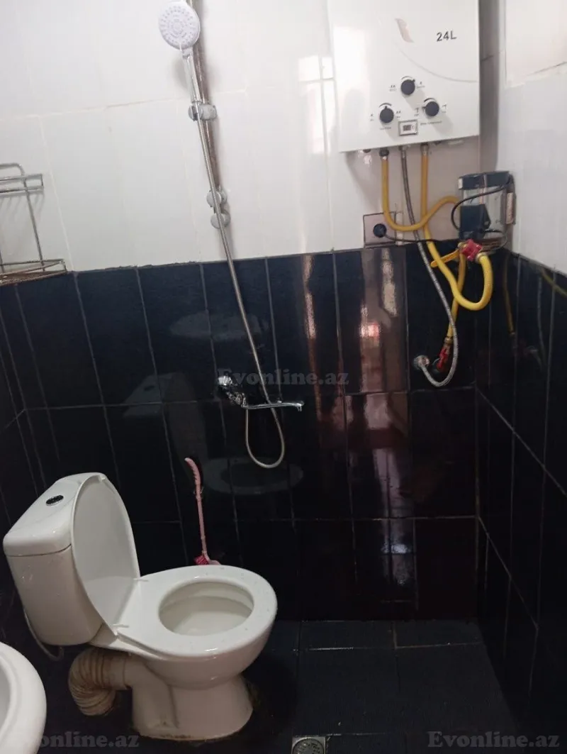 Kirayə verilir 1 otaqlı Həyət evi 35 m² Səbail r. - şəkil 2