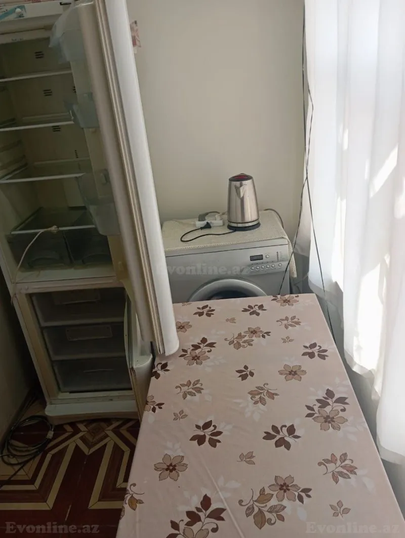 Kirayə verilir 1 otaqlı Həyət evi 35 m² Səbail r. - şəkil 4