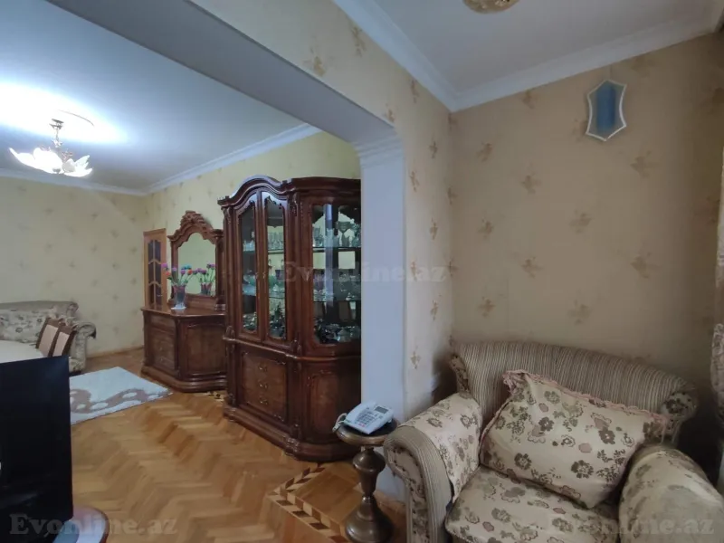 Satılır 4 otaqlı Mənzil Köhnə tikili 110 m² 8-ci kilometr - şəkil 2