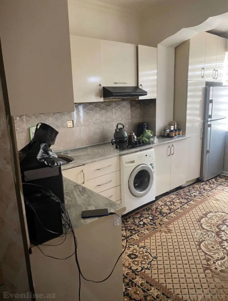Satılır 2 otaqlı Mənzil Köhnə tikili 60 m² Bakıxanov - şəkil 2