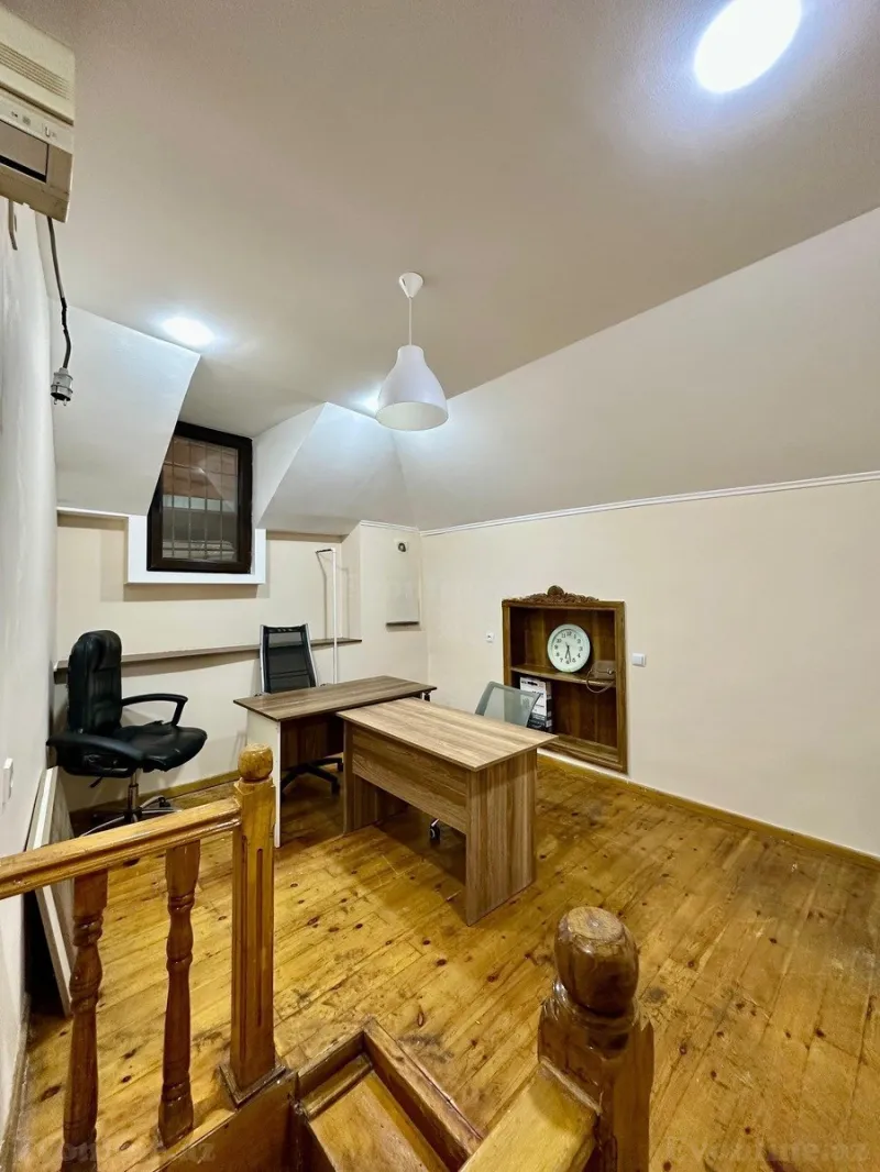 Kirayə verilir 4 otaqlı Mənzil Köhnə tikili 150 m² Səbail r. - şəkil 8