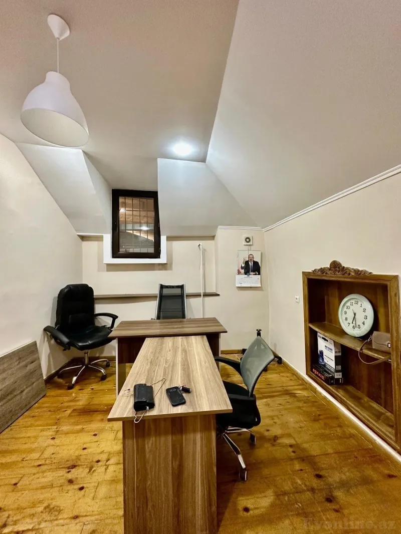 Kirayə verilir 4 otaqlı Mənzil Köhnə tikili 150 m² Səbail r. - şəkil 14