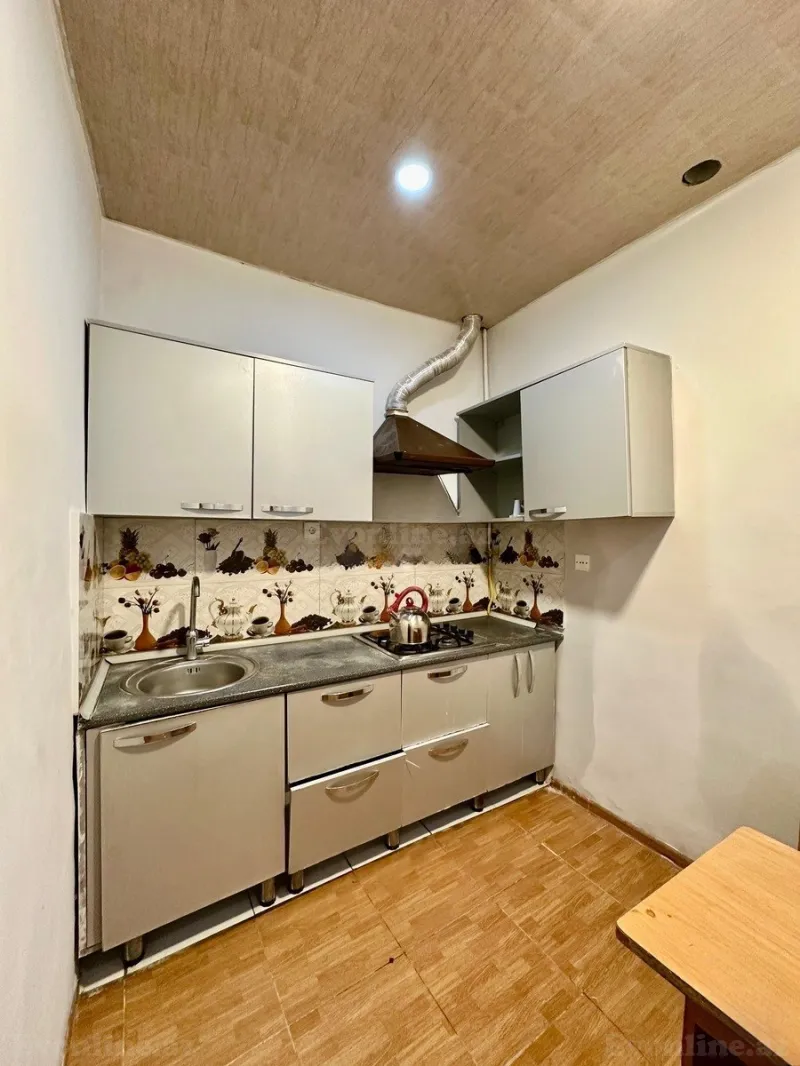 Kirayə verilir 4 otaqlı Mənzil Köhnə tikili 150 m² Səbail r. - şəkil 18