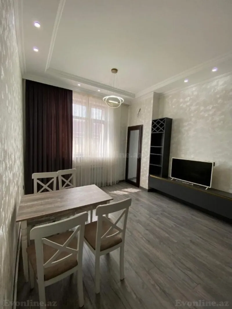 Satılır 3 otaqlı Mənzil Yeni tikili 71 m² Bakmil m. - şəkil 2