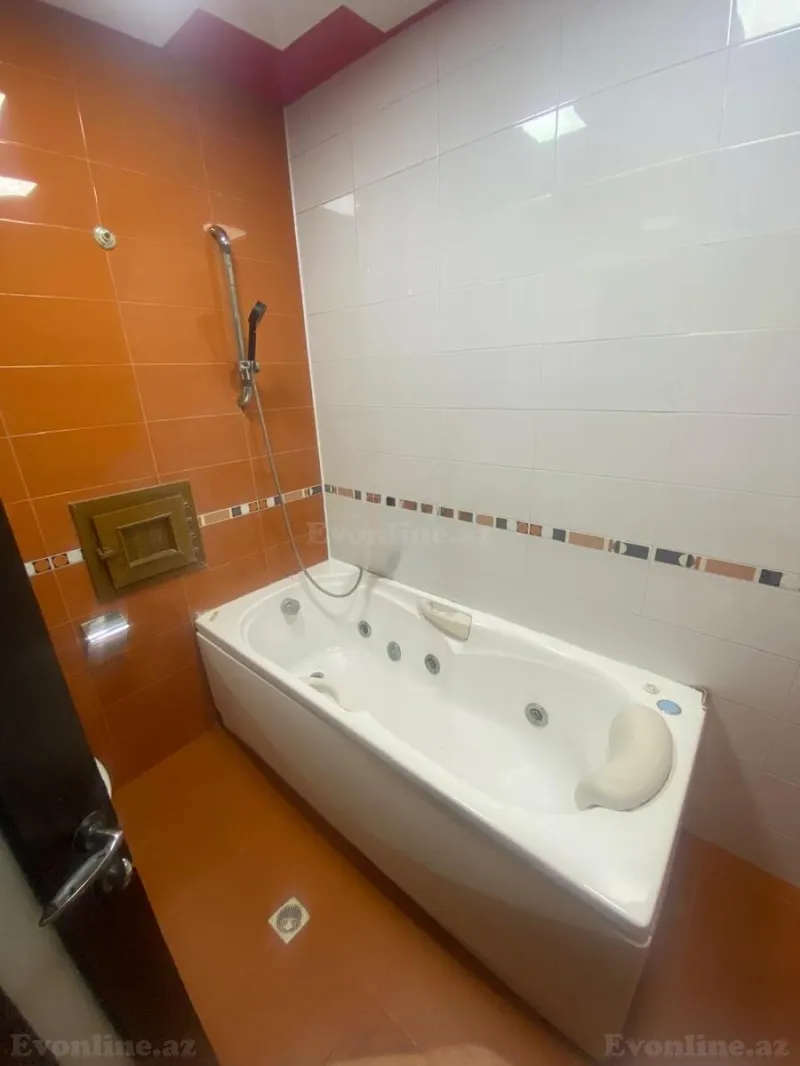 Kirayə verilir 4 otaqlı Mənzil Köhnə tikili 190 m² Nizami m. - şəkil 15