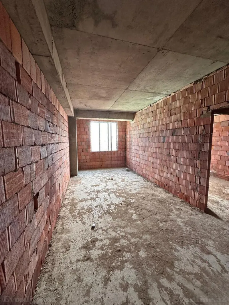 Satılır 4 otaqlı Mənzil Yeni tikili 214 m² Elmlər Akademiyası m. - şəkil 2