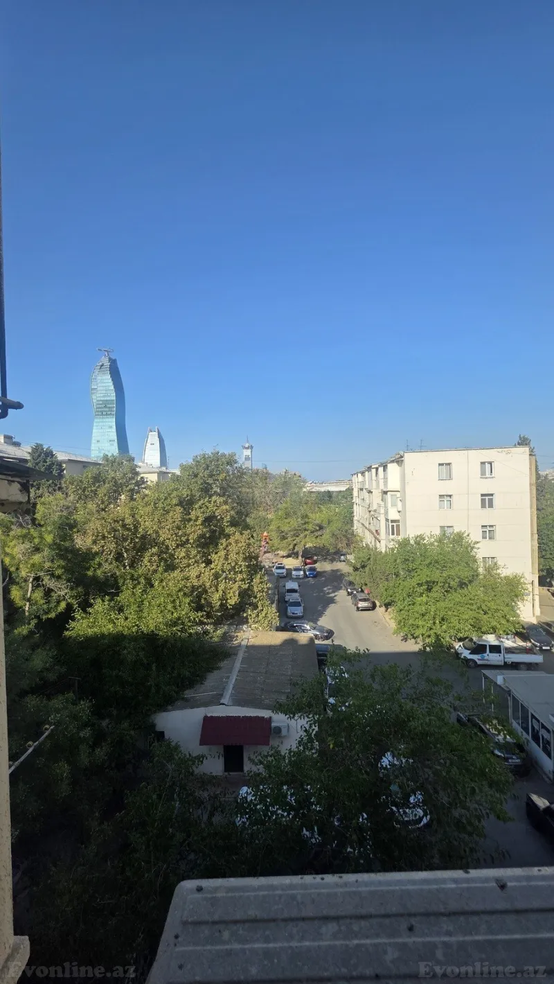 Kirayə verilir 3 otaqlı Mənzil Köhnə tikili 87 m² Nəriman Nərimanov m. - şəkil 17