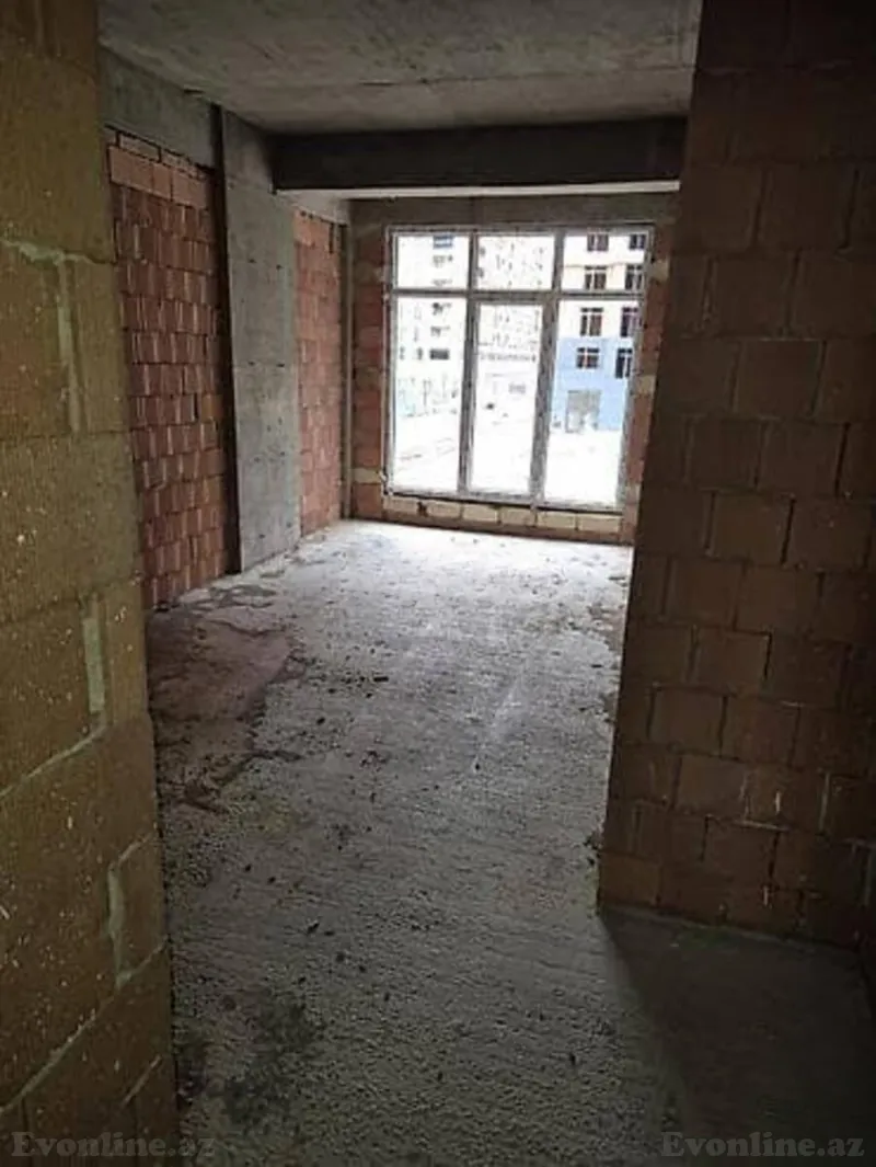 Satılır 4 otaqlı Mənzil Yeni tikili 180 m² 8-ci mikrorayon - şəkil 2
