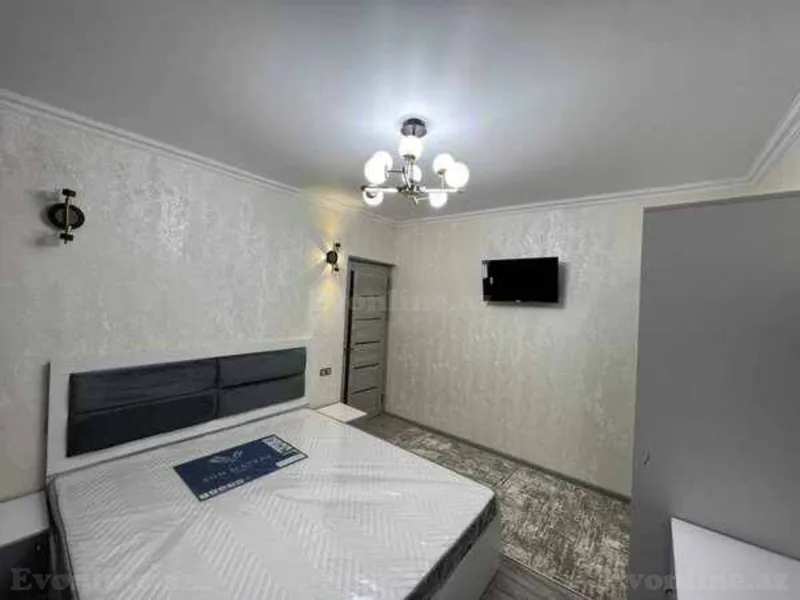 Satılır 3 otaqlı Mənzil Köhnə tikili 60 m² Memar Əcəmi m. - şəkil 3